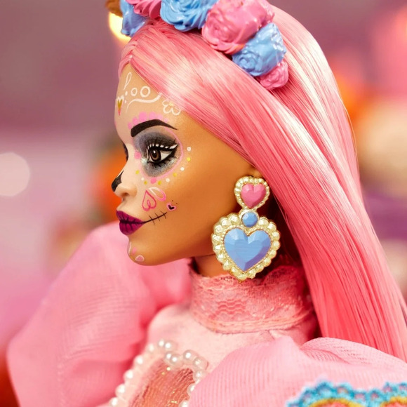 NRFB Mattel, Barbie Signature 2023 Día De Muertos Barbie x Pink Magnolia Doll - Picture 6 of 16